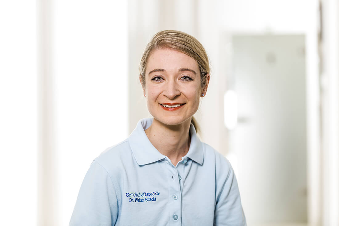 Zahnarzt Grafenberg – Bradu – Team – Yvonne Hinze Zahnarzt Grafenberg - Bradu - Team - Yvonne Hinze